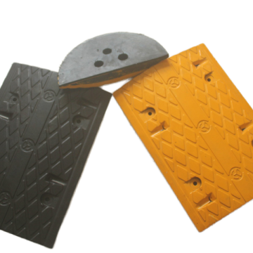 Premium Diamond Style Rubber Speed Hump for Traffic Management