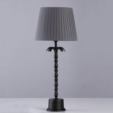 European Iron Table Lamps: Enhancing Hotel and Restaurant Décor with Postmodern Lighting Design