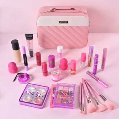 Girls' Holiday Gift Cosmetics Set with Makeup Bags and Brushes
