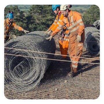 SNS Slope Protection System: Flexible Rock Fall Netting