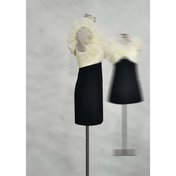 Off-theulder-Ausschnitt Organza Rüschenkörper Mini-Kleid