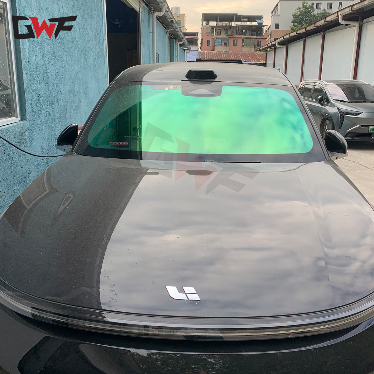 windscreen chameleon tint