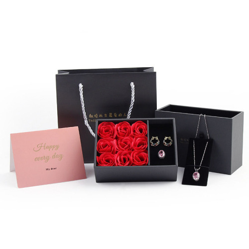 Empacamiento de rosas y joyas Caja de regalo al por mayor negra