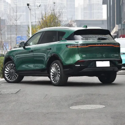 Voyah Free Hybrid Cars: 7-Seater 4WD Electric SUV with 200km/h Top Speed