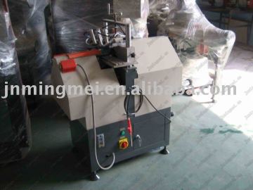 Cutting machine for glass bead for window machinery