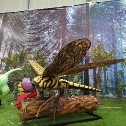 Realistic animatronic giant dragonfly
