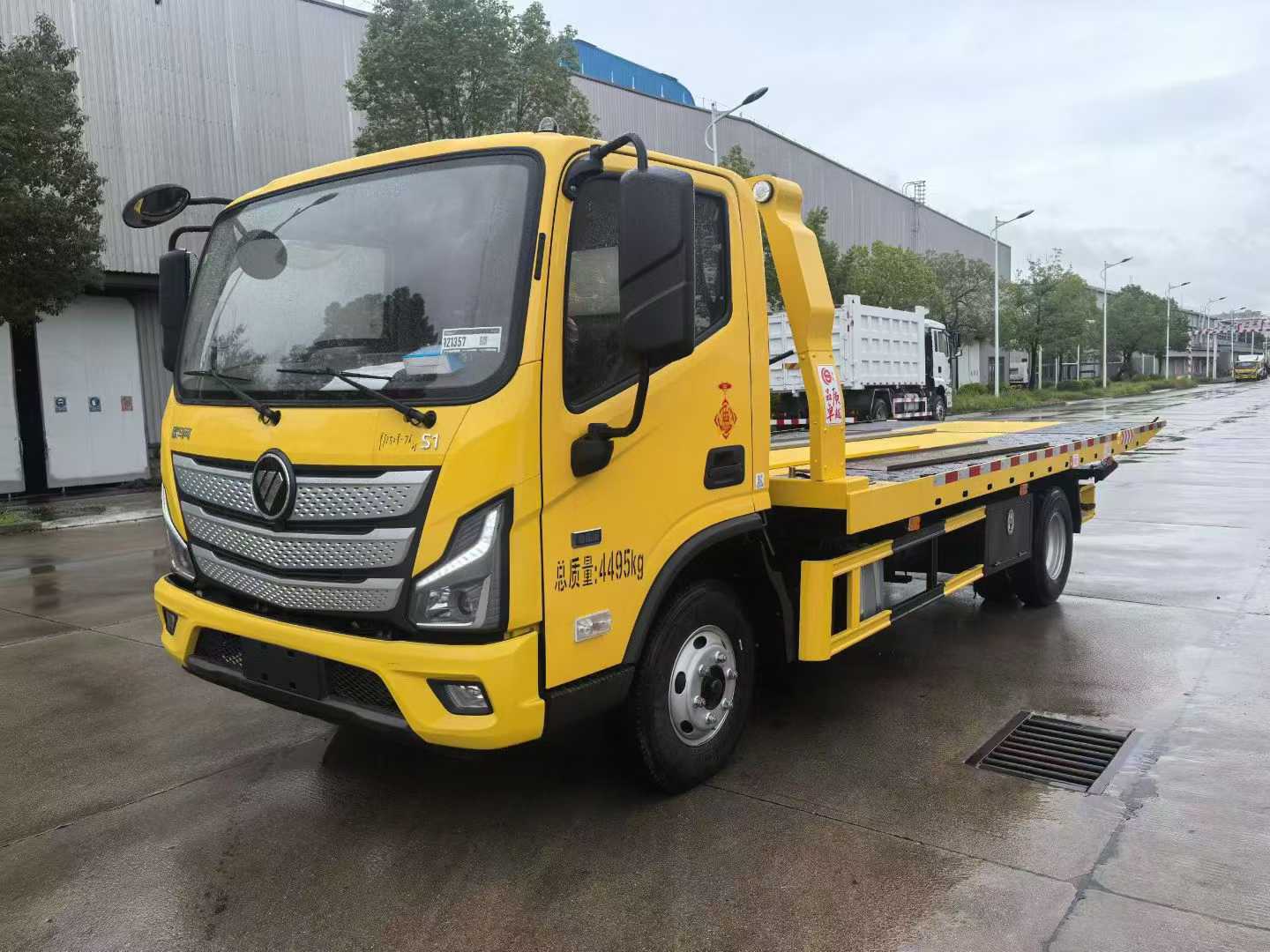 Reliable Flatbed Tow Truck Solution