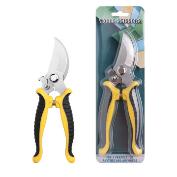 Multifunctional Tree Trimmers and Pruning Shears for Efficient Gardening
