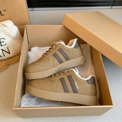 2024 Lamb Wool Fleece-Lined Thick-Soled Winter Warm Cotton Sneakers for Women