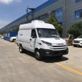 Camión de transporte refrigerado IVECO con aislamiento avanzado
