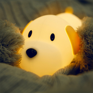 อัจฉริยะ 3D สัมผัสอารมณ์ความรู้สึกเซ็นเซอร์ความเคลื่อนไหว Dimmer Doggy Doggy Silicone Night Light
