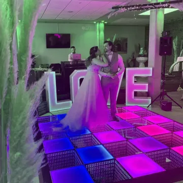 Wedding Custom DJ Disco Equipment with 3D LED Dance Floor and Stage Lighting