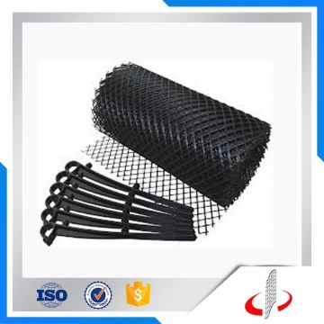 Garden Plastic Netting Gutter Guard 4x4 Mesh