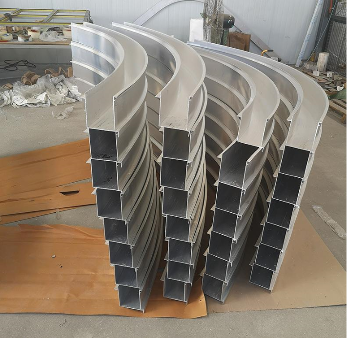 CNC bending aluminium profile
