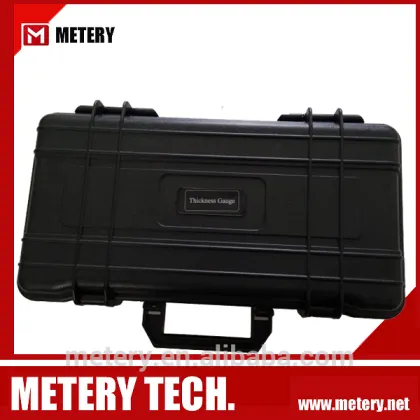 Ultrasonic thickness meter