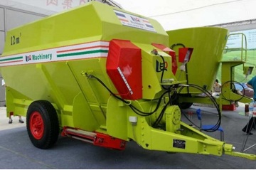 TMR feeding mixer machine