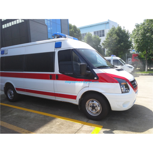 Venda de ambulância da clínica médica de trânsito na UTI de gasolina