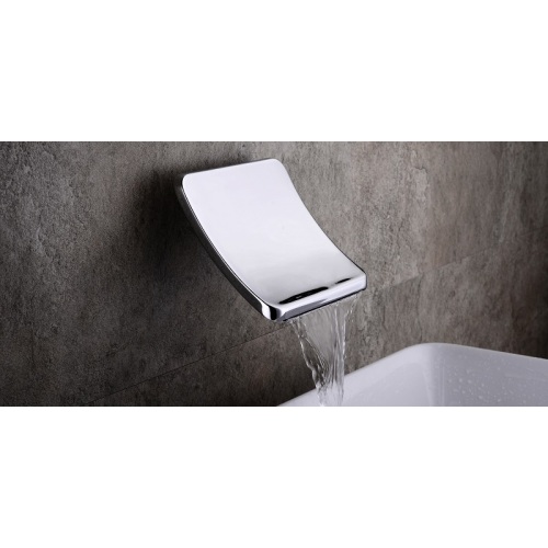 China Special Design Waterfall Bath Spout Manufactory