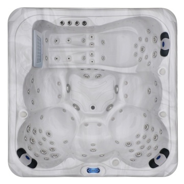 6-Person Acrylic Outdoor spa