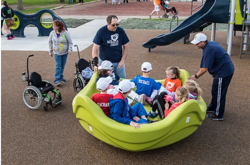 high quality funny kids play equipment and cheap plastic toy boats