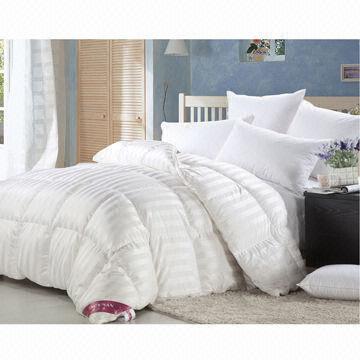 Top-end Luxury 99% White Goose Down Quilt, Measures 240 x 220cm
