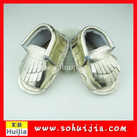 Wholesale new style nice looking gold tassels moccasins cow leather alibaba shoes with baby