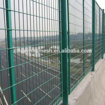 Hot sale! Galvanized and PVC coated triangle bend weld wire fence/wire mesh netting (CE BV certificate)