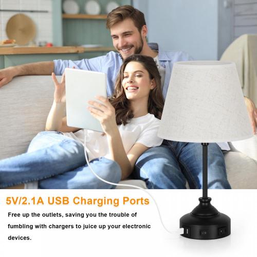 Lampe de nuit moderne avec des ports de charge multifonctionnels