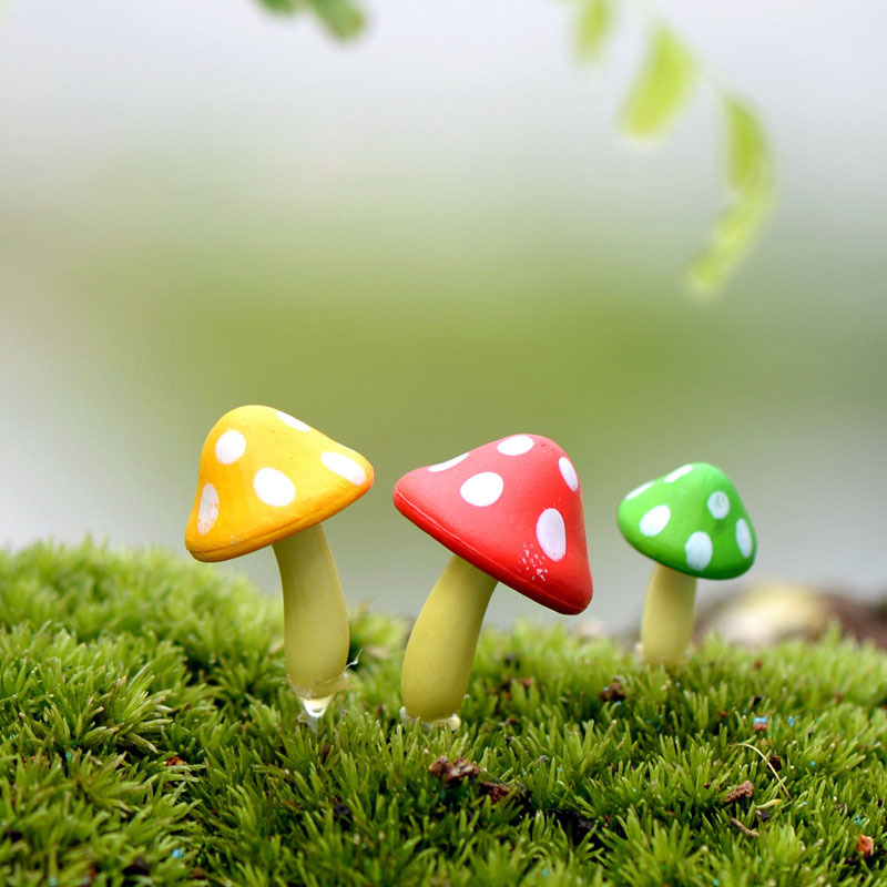 3 pcs Artificial Mushroom Miniature Fairy Garden Home Houses Decoration Mini Craft Micro Landscaping Decor DIY Accessories