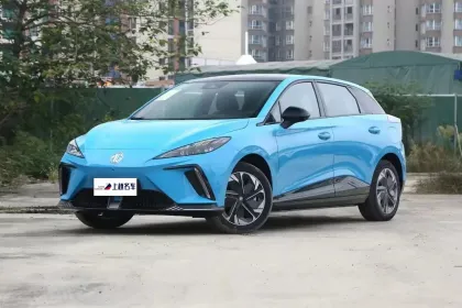 MG Mulan 2023 425KM Deluxe New Energy Vehicle - MG4 Electric Car with Lithium Battery