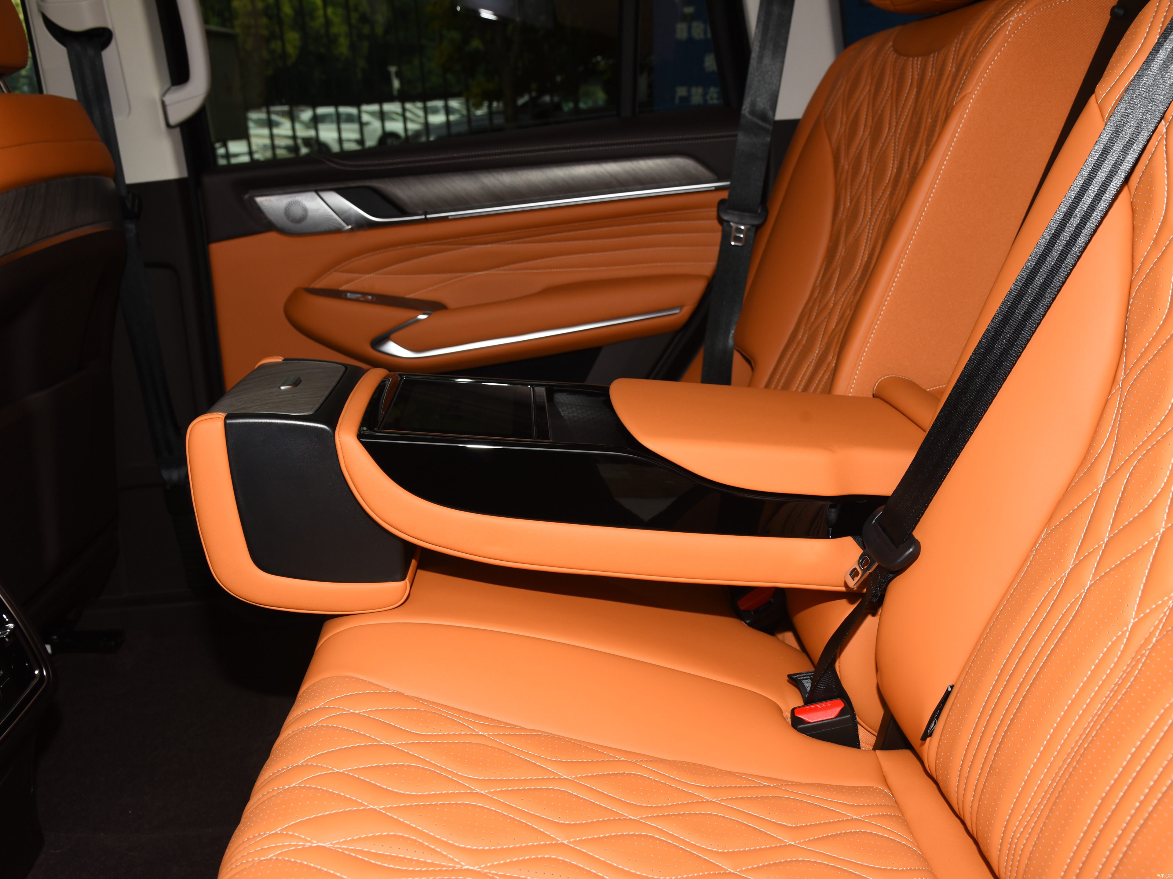 TANK500 Interior
