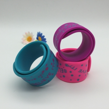 Skin-printing Custom Logo Silicone Slap Band