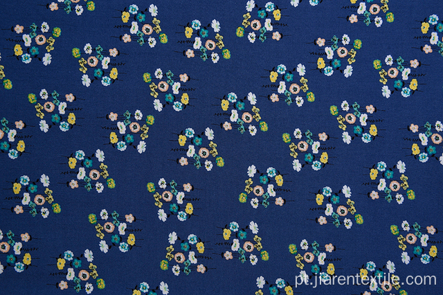 Tecidos estampados com fundo azul de babysbreath