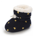Nuevo diseño de llegada botas de invierno de bebé cálidos