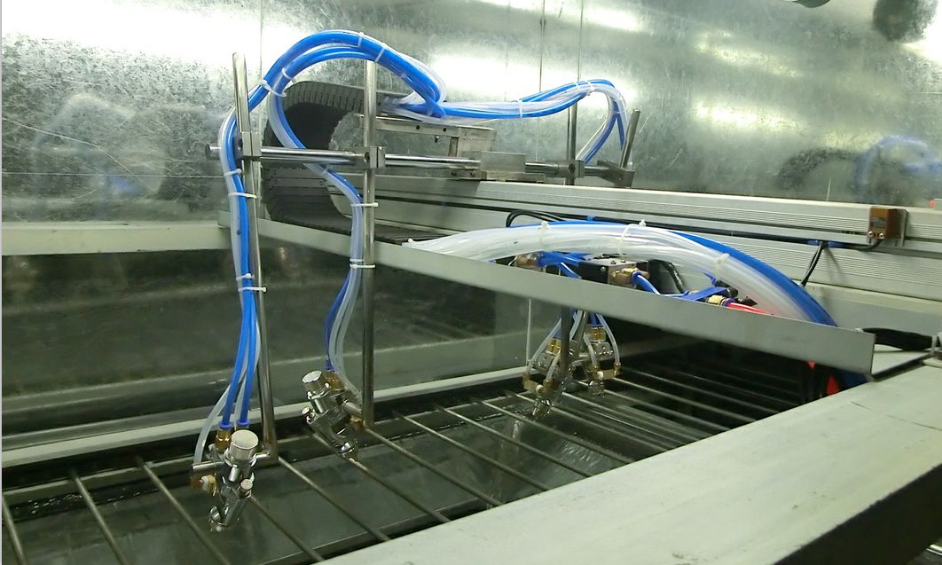 reciprocating spraying machine