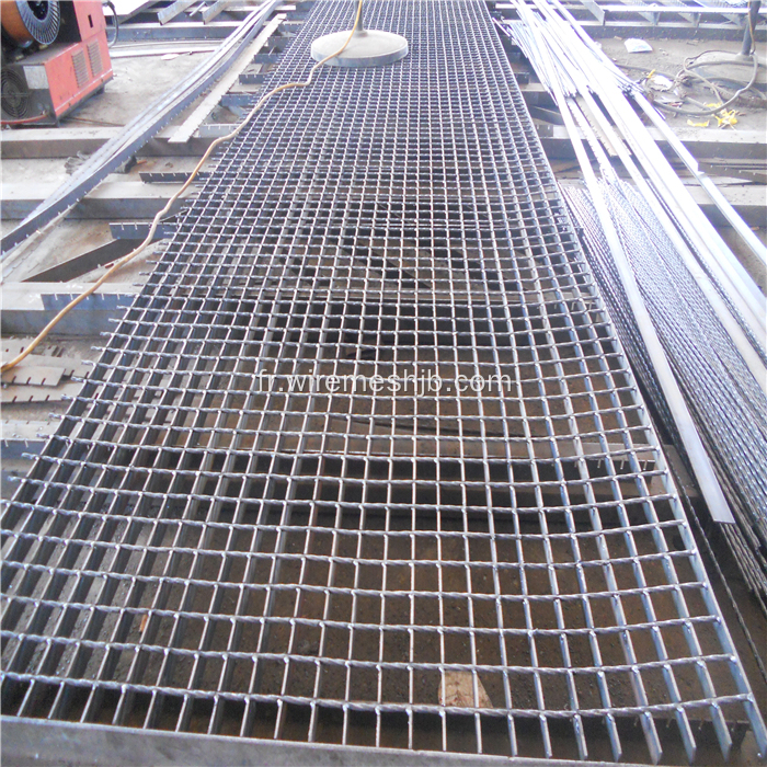 Caillebotis en acier galvanisé pour canal de drainage