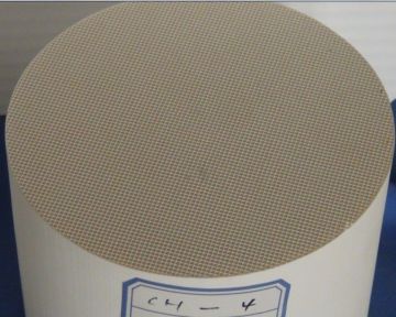 Cordierite Honeycomb Ceramic Filter Porous For 3 Way Catalytic Converters