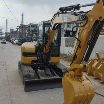 Japan Made Cheap Mini CAT304 Excavator for Sale