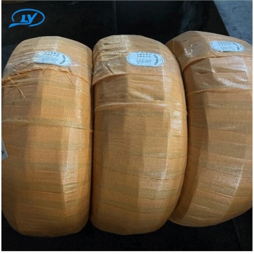 Çeşitli boyutlarda dayanıklı düzleştirilmiş çelik tel