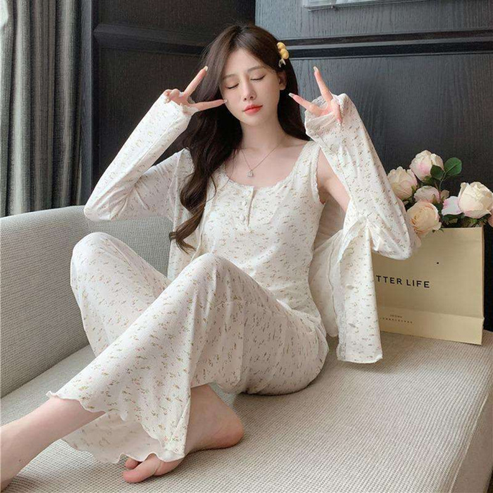Loungewear luxuoso em tecido macio para conforto diário