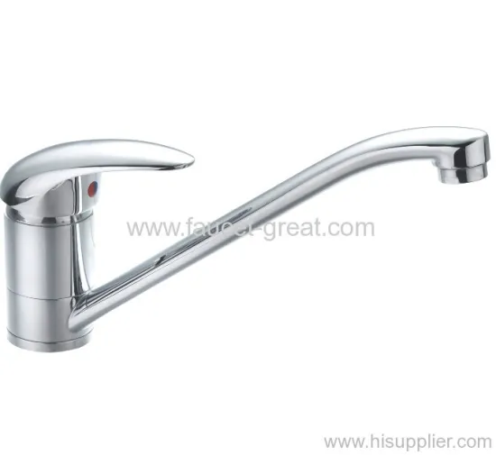 Single Handle Cold And Hot Water Kitchen Faucet 