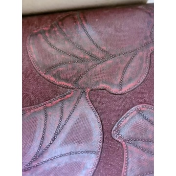 Водонепроницаемый и устойчивый к пятнам