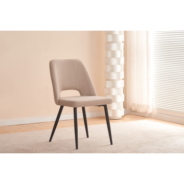 Sillas de comedor en lino color crema con patas de acero negro