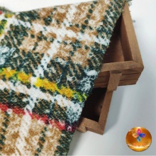 柔らかく暖かい庭の染めのハッチ布