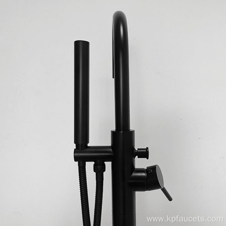 Black Freestanding Bathtub Faucet