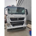 Използвана бетонна помпена машина xcmg hb47v