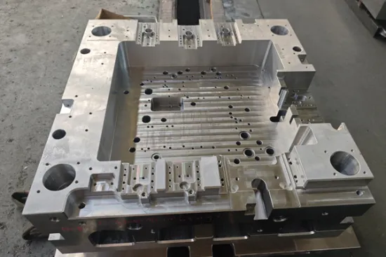 Precision Plastic Injection Mold System 1