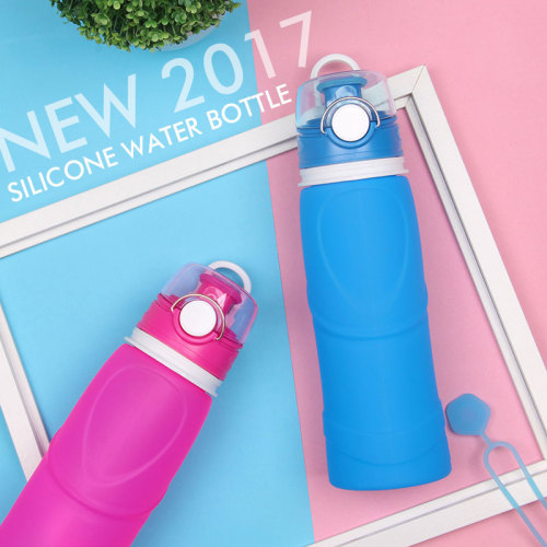 Easy-to-use insulated silicone water bottle