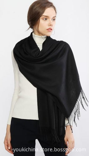 Women's Pashmina Shawls and Wraps: Elegant Bridesmaid and Wedding Scarves for Winter