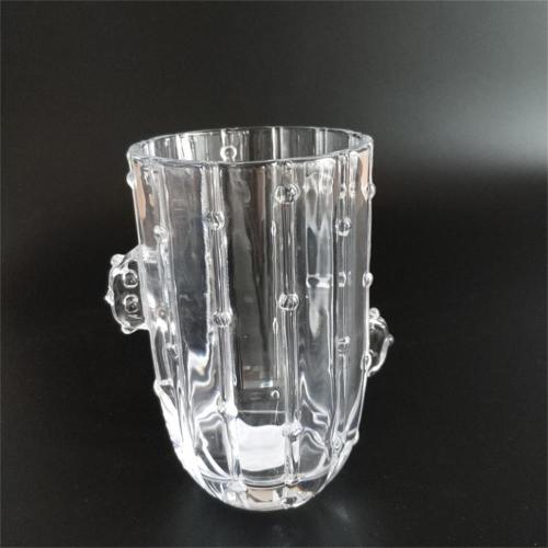 Glasbecher im Kaktus-Stil im Angebot